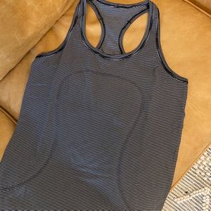 Lulu lemon tank size 12